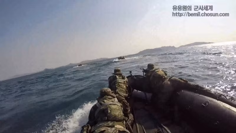 Đây được coi là cơ hội để các binh lính Mỹ cọ sát với môi trường chiến đấu trong rừng rậm nóng ẩm của châu Á, vốn rất khác biệt so với môi trường khô ráo ở Mỹ hay ở Trung Đông. Nguồn ảnh: Chosul.