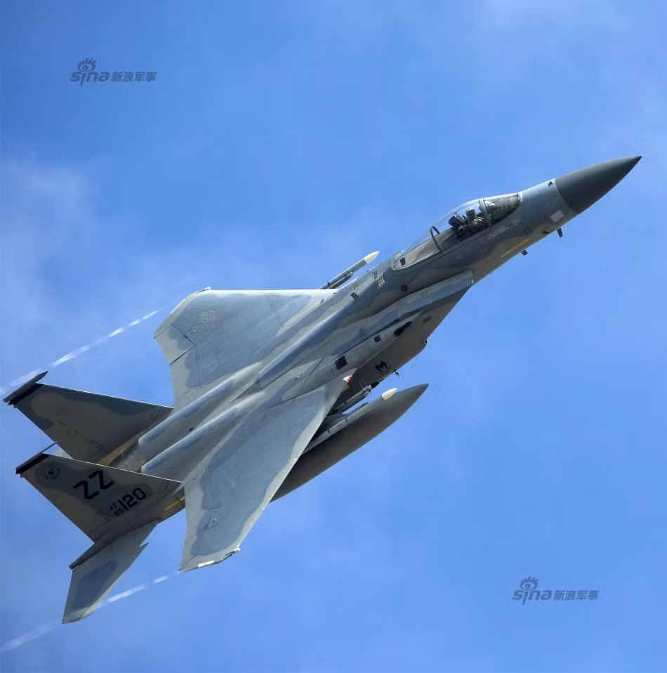 Máy bay F-15 được sản xuất bởi hãng Douglas từ năm 1976, đây là loại phi cơ một chỗ ngồi, dài 20 mét, sải cánh rộng 13 mét. Nguồn ảnh: Sina.