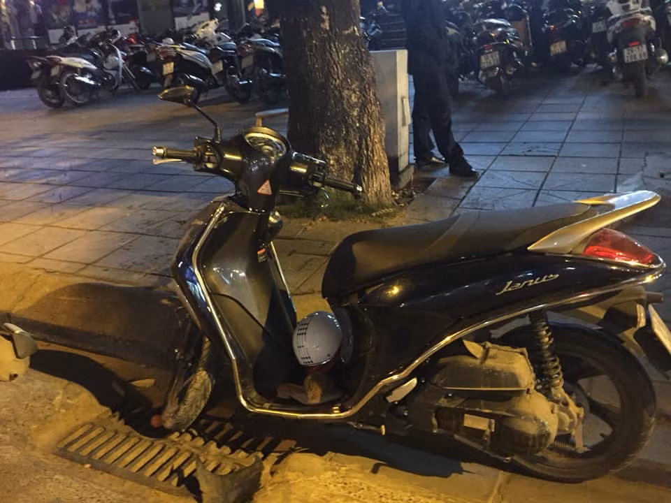 Tai xe o to say xin dam lien hoan lam 2 ba bau nhap vien-Hinh-3