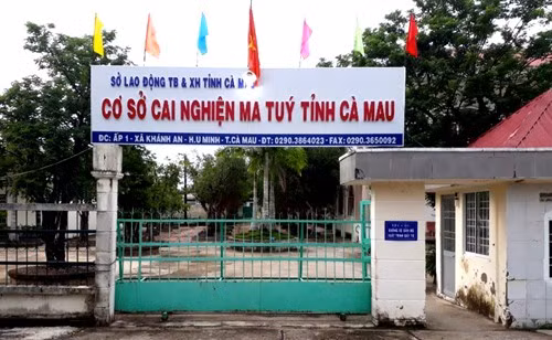 Can bo so ho, hoc vien cai nghien o Ca Mau lai tron trai