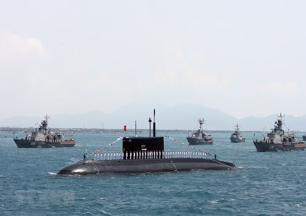 Quân chủng Hải quân Việt Nam với trang thiết bị hiện đại (Cam Ranh, Khánh Hòa). (Ảnh: Nguyễn Khang/TTXVN)