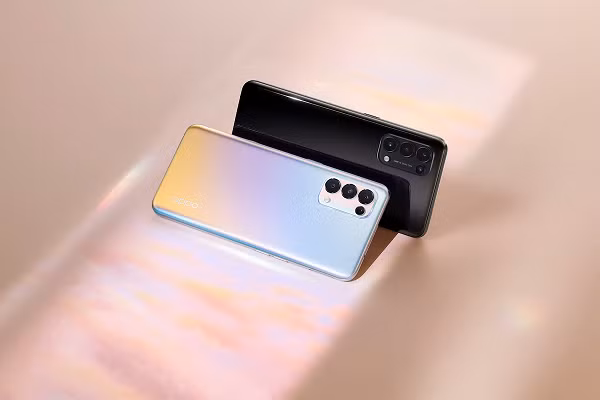 Reno5 5G là chiếc smartphone được yêu thích nhất của OPPO đầu năm 2021. Bên cạnh thiết kế đẹp mắt, cấu hình mạnh mẽ, giá cả phải chăng, Reno5 5G còn sở hữu công nghệ của tương lai chinh phục những tín đồ công nghệ khó tính nhất.