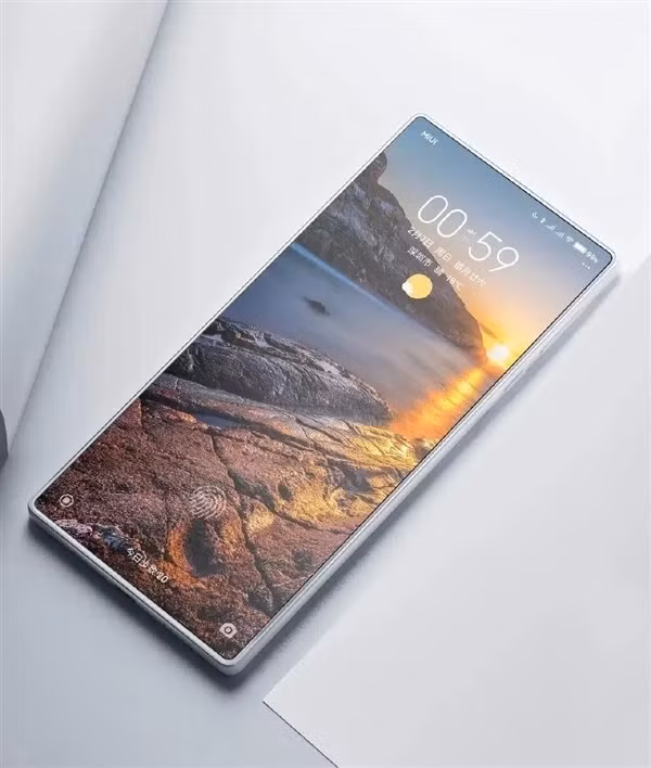 Ống kính bằng chất lỏng đã xuất hiện được một vài năm, nhưng chỉ được dùng trong các ứng dụng công nghiệp, nơi mà ống kính truyền thống với các bộ phận cơ học chuyển động có thể bị mòn quá nhanh.