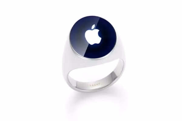 Về chức năng, đây sẽ là một phiên bản "mini" của chiếc Apple Watch. Người dùng có thể kiểm soát thiết bị iPhone và iPad thông qua các thao tác trên chiếc nhẫn này.