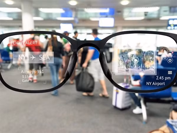 Theo Zuckerberg, công nghệ hiện nay cho phép giao tiếp và nhìn thấy người khác với độ chân thực tương đối. Tuy nhiên nó vẫn chưa thực sự kỳ diệu, chưa cảm nhận được sự hiện diện hay cảm giác khi bạn trò chuyện với một người khác trực tiếp.