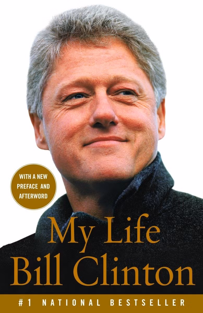 Trước ông Obama, cựu Tổng thống Bill Clinton giữ kỷ lục về số bản hồi ký bán được trong ngày đầu phát hành. Theo đó, cuốn tự truyện "My Life" (tạm dịch: Cuộc đời tôi) của ông Bill Clinton bán được 400.000 bản ở Bắc Mỹ trong ngày đầu ra mắt vào năm 2004.