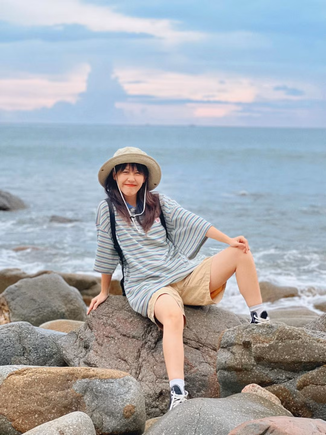 Những ai hâm mộ Hậu Hoàng chắc đều biết trước giờ cô nàng Youtuber này luôn gắn liền với hình ảnh lầy lội.