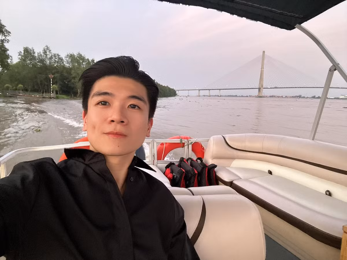 Sinh ra đã ở vạch đích nên 2 nhóc tì cháu nội bầu Hiển được hưởng cuộc sống chuẩn rich kid ngay từ khi lọt lòng.