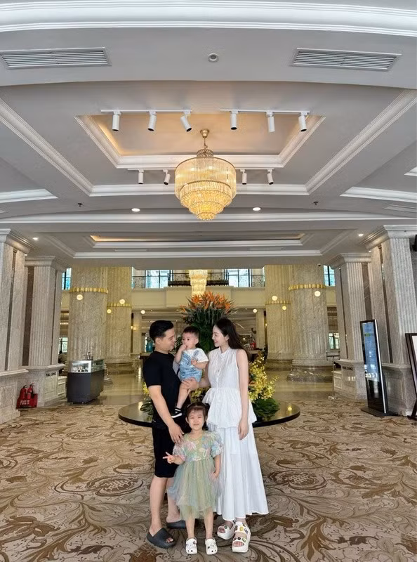Đến hiện tại, sau 4 năm kết hôn, cuộc sống của Trần Thu Hương vẫn khiến nhiều chị em ao ước.