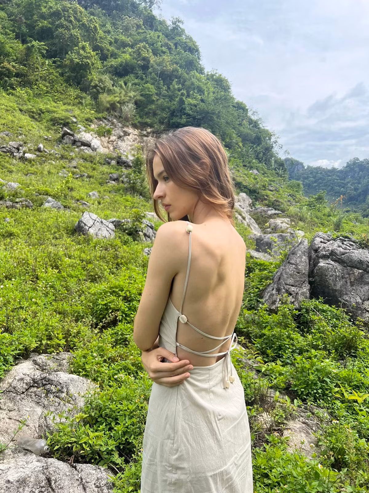 Iryna Yang hay còn gọi là Tường Vy, cô là mẫu ảnh nổi tiếng nhờ sở hữu gương mặt khả ái cùng chiều cao thu hút lên tới 1m83.