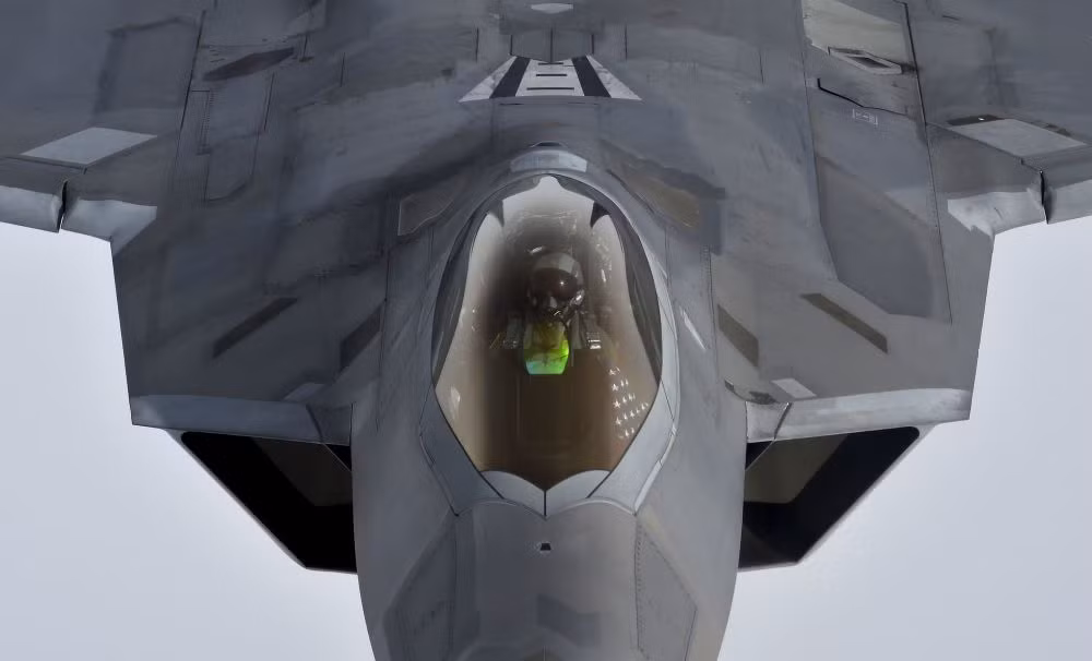  Chiến đấu cơ thế hệ thứ năm đầu tiên trên thế giới chính là chiếc F-22 Raptor được Không quân Mỹ đưa vào biên chế từ tháng 12 năm 2005. Nguồn ảnh: Sputnik.