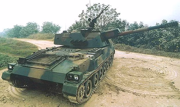 Được sản xuất hàng loạt từ cuối năm 2000, pháo tự hành SH-3 kế thừa những gì tinh túy nhất từ phiên bản trước đó - mẫu Type 89 cỡ nòng 122 mm. Nguồn ảnh: MDC.