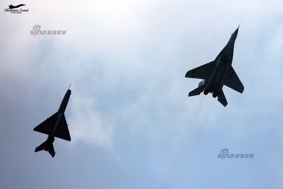 Nổi bật nhất trong cuộc tập trận lần này là chiến đấu cơ F-7 được Bangladesh mua của Trung Quốc và MiG-29 mua của Nga. Nguồn ảnh: Sina.