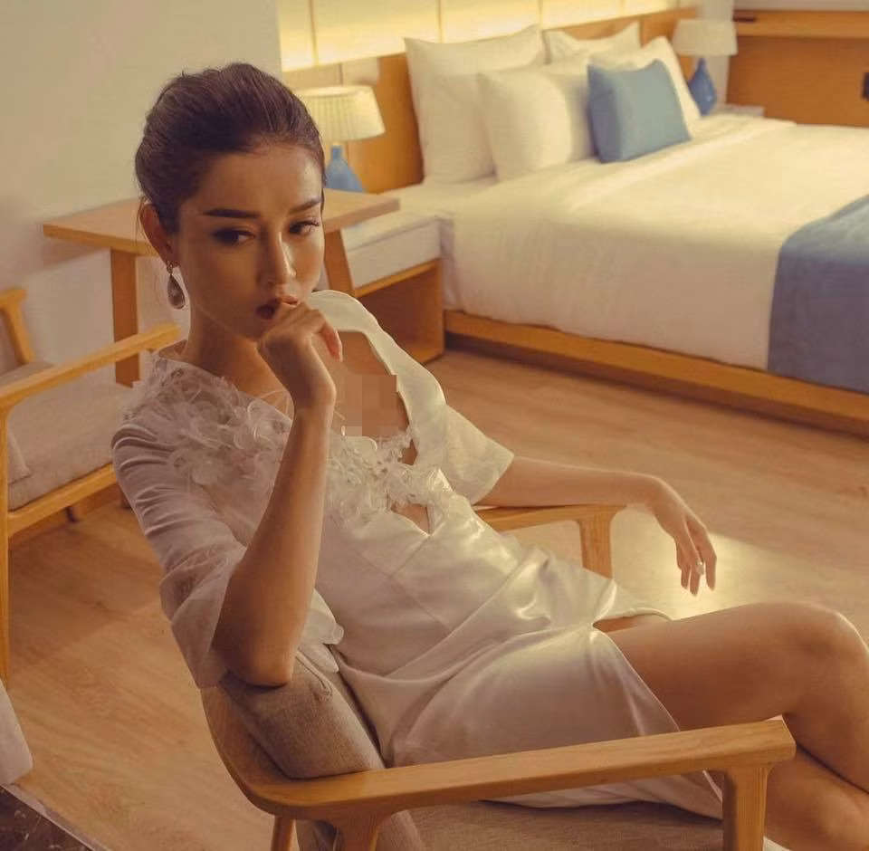 Xinh đẹp, sống giàu sang, thế nhưng Huyền My lại khá kín tiếng trong chuyện tình cảm.