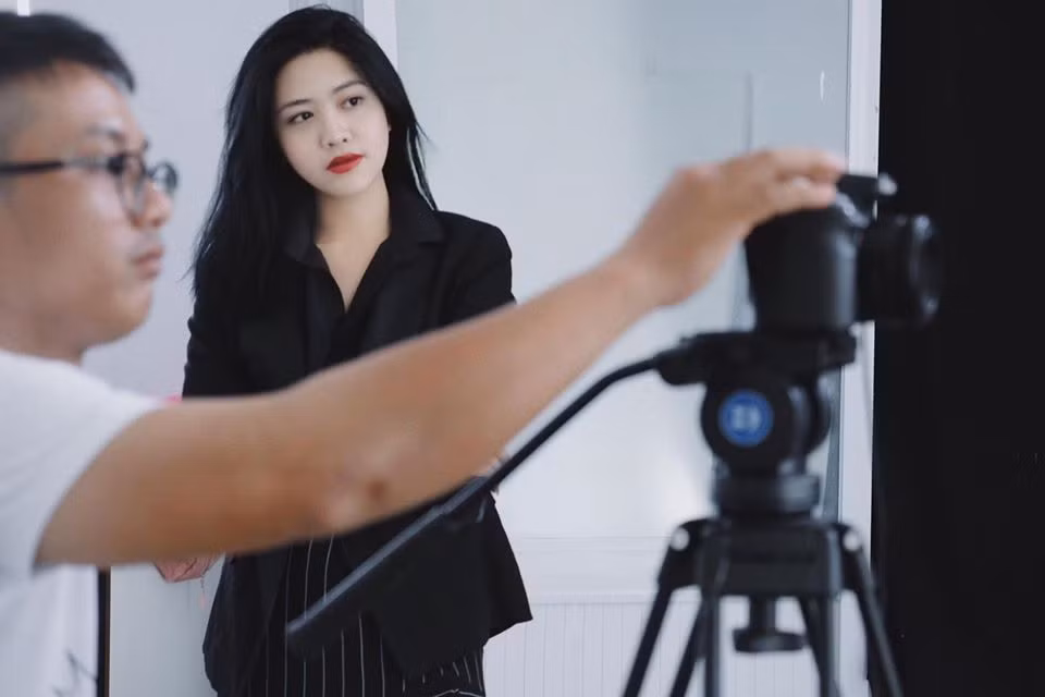Cô nàng tham gia đóng phim khi còn đang ngồi trên ghế nhà trường.