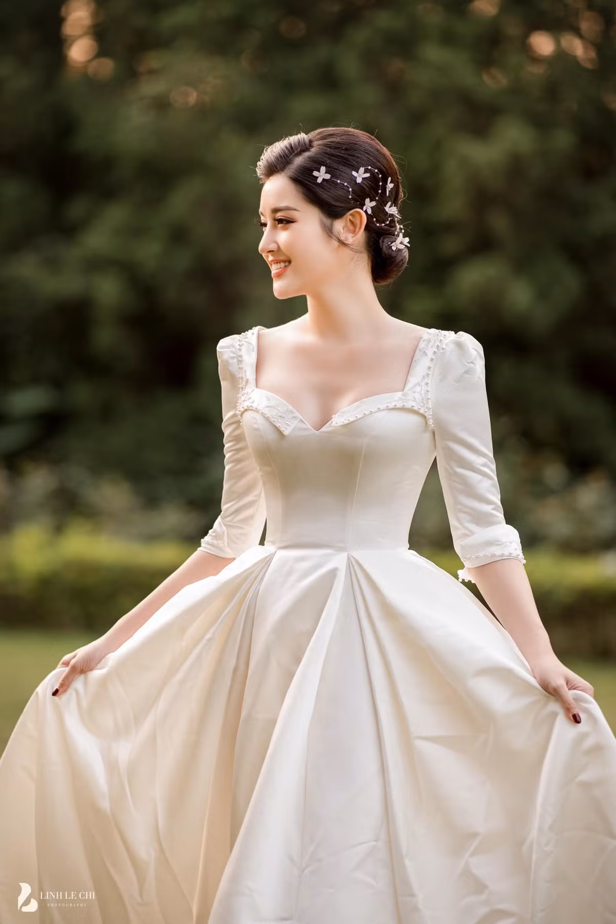  Á hậu Huyền My hóa cô dâu gợi cảm trong bộ ảnh mới chia sẻ.
