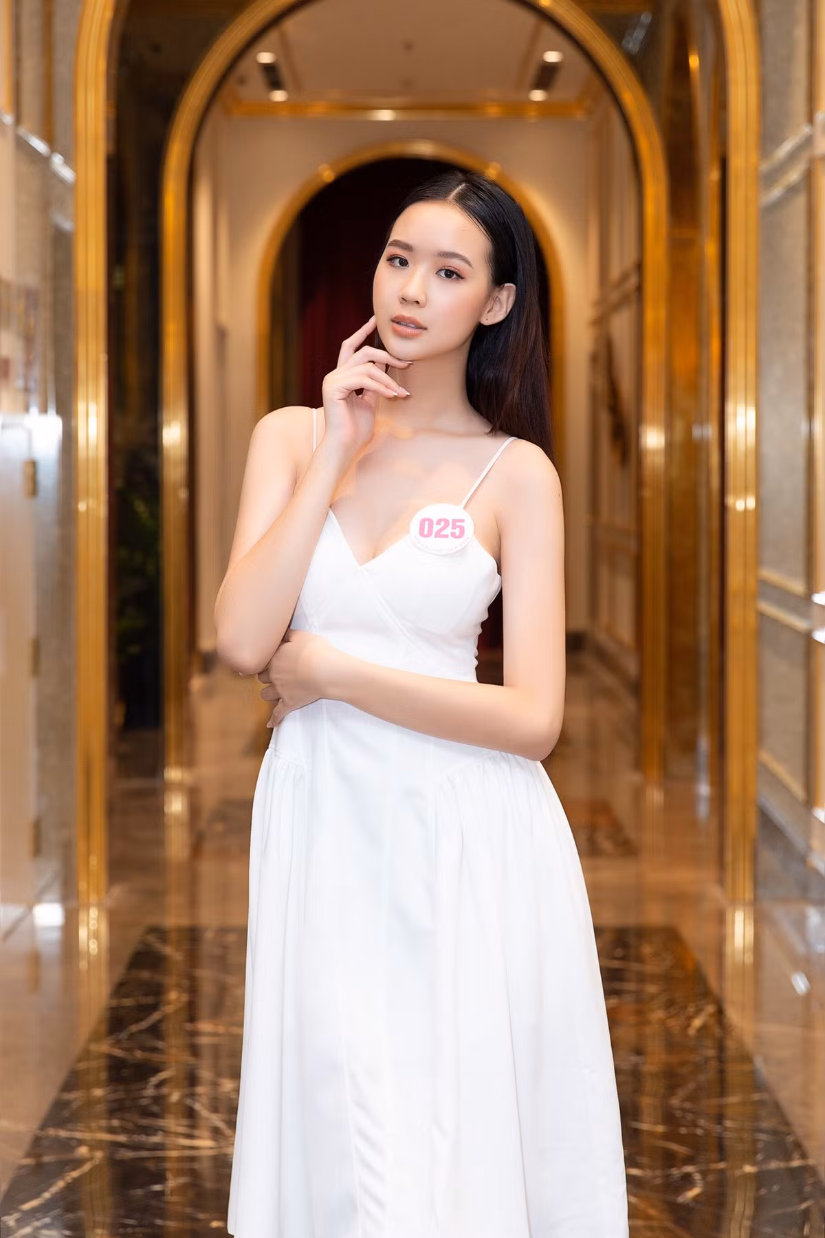 Lê Nguyễn Bảo Ngọc sinh năm 2001, đến từ Cần Thơ.
