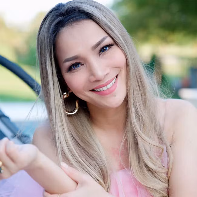 Bị tai nạn bỏng nồi xông hơi từ đầu tháng 5, nhưng may mắn, Hồng Ngọc đã nhanh chóng hồi phục.