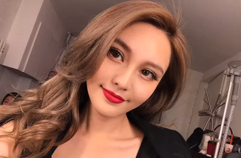 Người đẹp họ Châu đã “biến hình” thành một cô gái sexy, xinh đẹp nhờ gọt cằm, nâng mũi, cắt khóe môi…