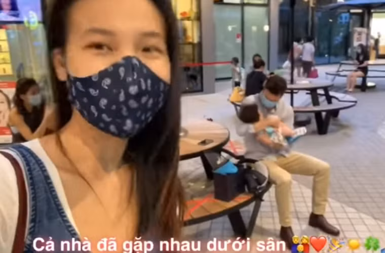 Xúc động khoảnh khắc Hoàng Oanh và con trai đoàn tụ chồng Tây - Hình 14 Xuc dong khoanh khac Hoang Oanh va con trai doan tu chong Tay-Hinh-14