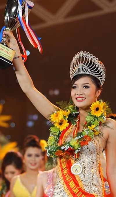Tu vu Nguoi dep Du lich Quang Binh: “Tai anh, tai a”... khan gia soc!-Hinh-2