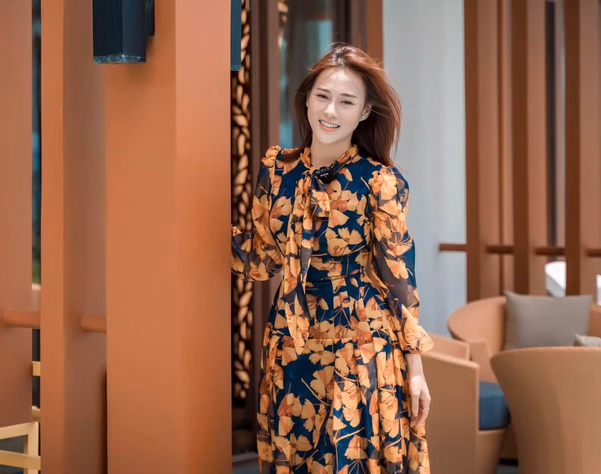 Phương Oanh vẫn giữ được nhan sắc rạng rỡ sau 2 năm "dao kéo".