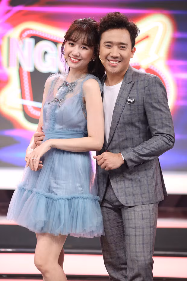 Trên trang cá nhân hay các show truyền hình, Hari Won thường chia sẻ niềm tự hào về hôn nhân của cô với Trấn Thành.