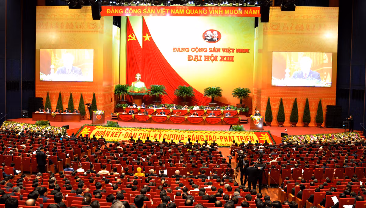 Dai hoi Dang lan thu XIII: Toan canh phien khai mac