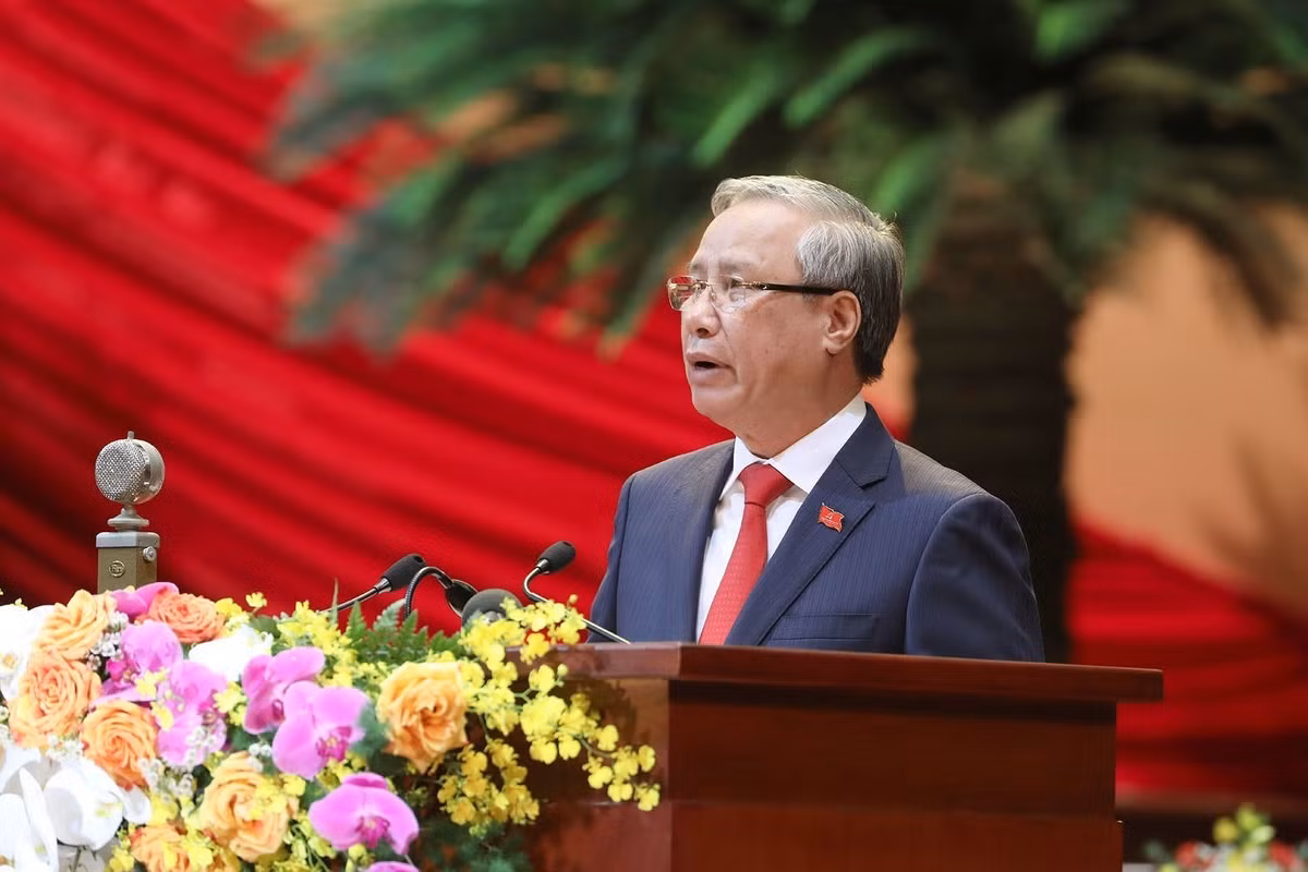 Ủy viên Bộ Chính trị, Thường trực Ban Bí thư Trần Quốc Vượng thay mặt Đoàn Chủ tịch tuyên bố lý do, giới thiệu đại biểu và khách mời của Đại hội. 