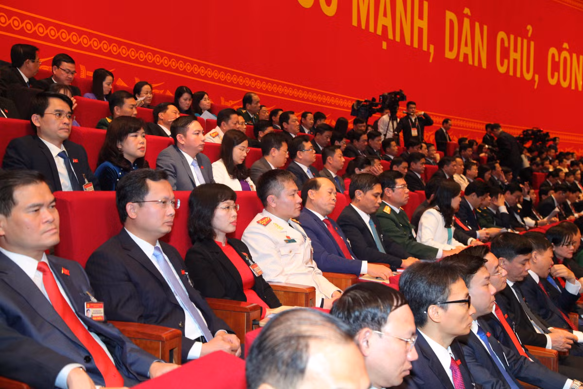 Kết thúc ngày làm việc đầu tiên, sáng 26/1, Đại hội lần thứ XIII của Đảng sẽ chính thức khai mạc trọng thể tại hội trường.