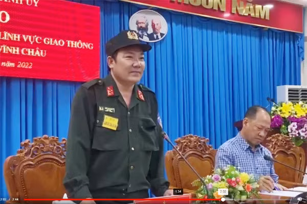 Tại buổi họp báo, đại tá Lâm Thành Sol - Giám đốc Công an tỉnh Sóc Trăng khẳng định: "Cán bộ vi phạm quy tắc ứng xử ở mức đặc biệt nghiêm trọng, gây bức xúc cho nhân dân nên chúng tôi xử ở mức đội khung, tức là tước danh hiệu CAND". 