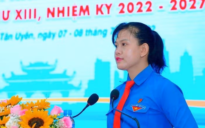Quá trình công tác của Bí thư Tỉnh Đoàn Bình Dương: Từ tháng 5/2010 - 5/2012, chị là cán bộ Ban tuyên giáo Tỉnh Đoàn.