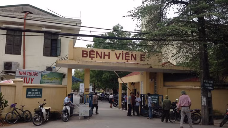 Theo tài liệu điều tra, ngày xảy ra sự việc, bố mẹ Thọ xuống Hà Nội chữa bệnh. Thỉnh thoảng Thọ vẫn lên thăm nương keo của gia đình ở gần hiện trường vụ án. Khi đám tang chị Ninh được tổ chức, người dân xác nhận Thọ có đến, nhưng thái độ khác thường. (Ảnh minh hoạ, nguồn ảnh Internet)