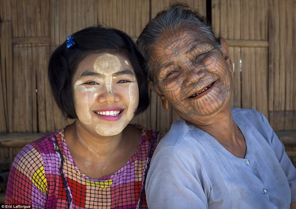 Ngày nay, thế hệ mới không còn thực hiện phong tục này do chính quyền địa phương đã ra lệnh cấm và phạt nặng.