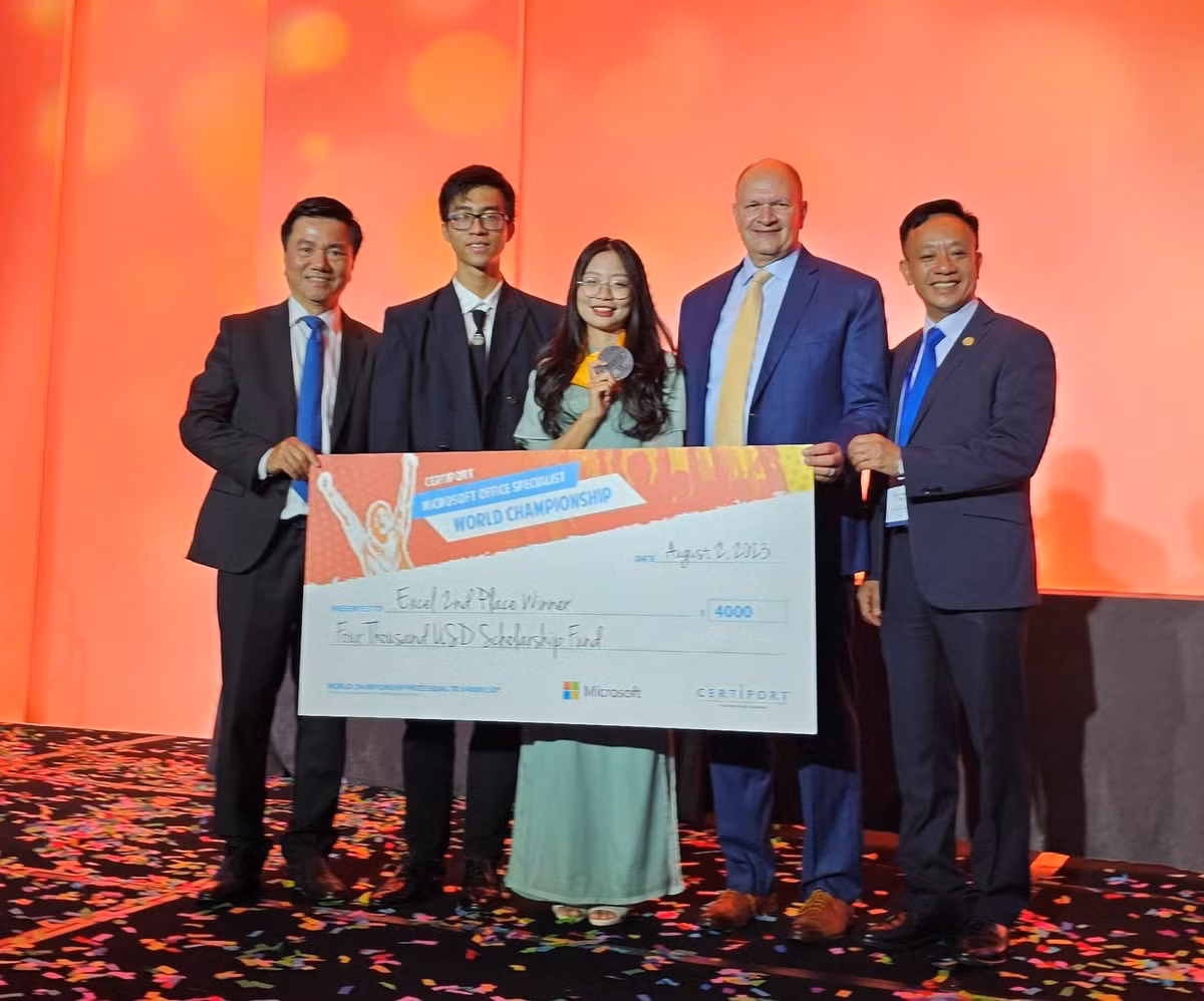 SV trường ĐH Hàng Hải Việt Nam giành HCB tin học văn phòng thế giới - Hình 2 SV truong DH Hang Hai Viet Nam gianh HCB tin hoc van phong the gioi-Hinh-2