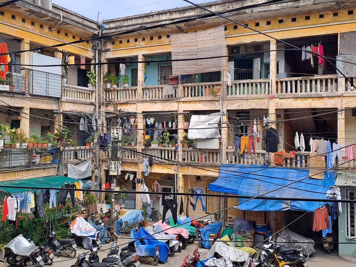 Hai Phong: Mat an mat ngu song trong khu tap the xuong cap nghiem trong-Hinh-2