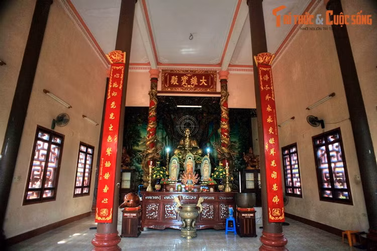 Trải qua thời gian và chiến tranh, ngôi chùa Ông Núi bị phá hủy hoàn toàn, chỉ còn lại cổng tam quan ở mặt Đông và một bửu tháp. Năm 2004, chùa được tái dựng khang trang trên vị trí nền chùa xưa.