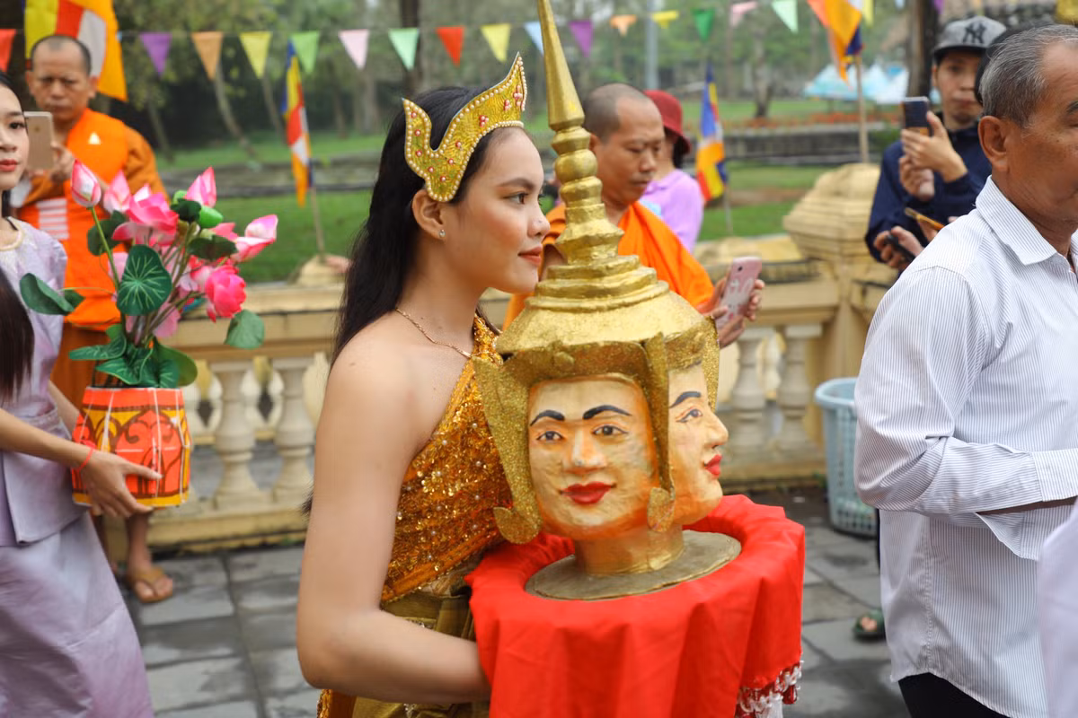 Tượng thần Mara Prưm là biểu tượng tín ngưỡng của người Khmer.
