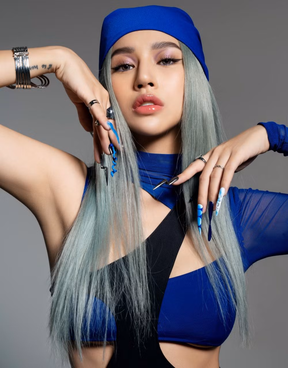 Đặc biệt, dù đã hai lần mang bầu và sinh con nhưng nhiều người không khỏi ngỡ ngàng vì vóc dáng nuột nà của nữ DJ xinh đẹp này.