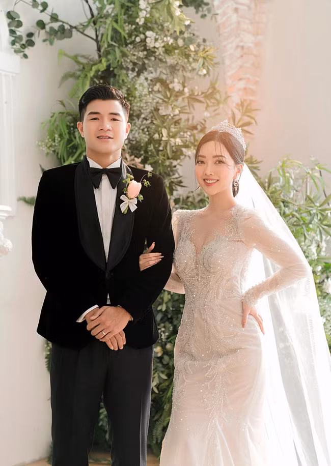 Lấy chồng cầu thủ, gái xinh Bắc Giang đẹp lên trông thấy Lay chong cau thu, gai xinh Bac Giang dep len trong thay