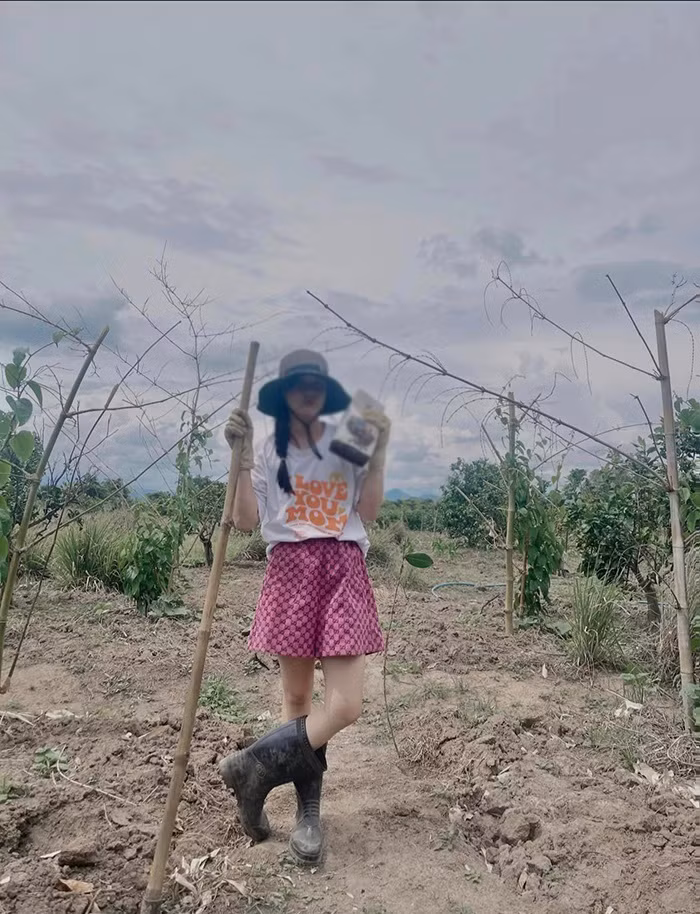 Đáng chú ý ở góc dưới của mỗi đơn hàng còn ghi dòng chữ “Cà phê hoàn lương” kèm ký tên.