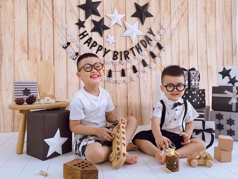 Hai cậu con trai của Tâm Tít đều kháu khỉnh.