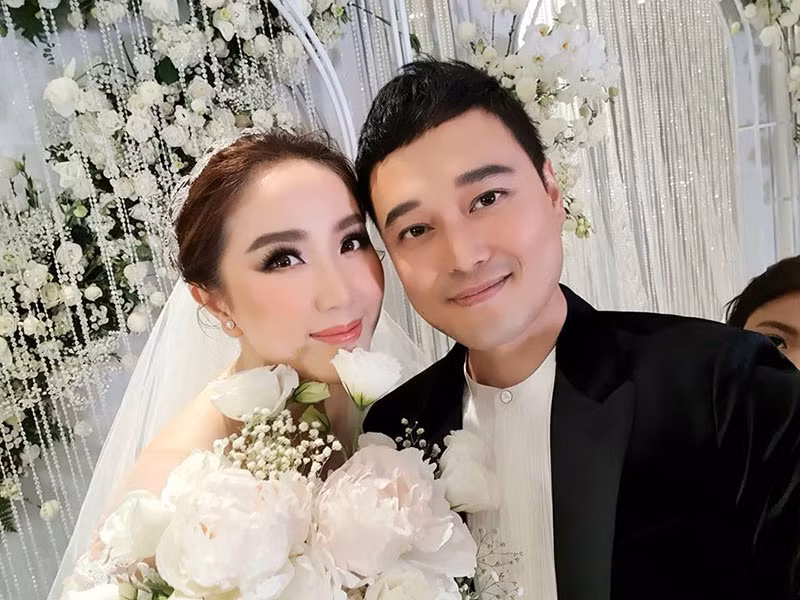 Quang Vinh vui mừng khi tham dự đám cưới của Bảo Thy.