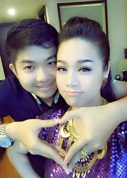 Cặp vợ chồng một thời hiện bất đồng quan điểm về chuyện nuôi con chung.