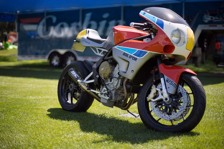 Nhà thiết kế nổi tiếng trong làng môtô Walt Siegl đã đem tới một chiếc MV Agusta độ theo phong cách xe đua cổ điển, khiến ông nhận được giải thưởng Industry Award tại lễ hội từ Miguel Galluzzi - người thiết kế ra Ducati Monster, Aprilia RSV4 và Moto Guzzi California.