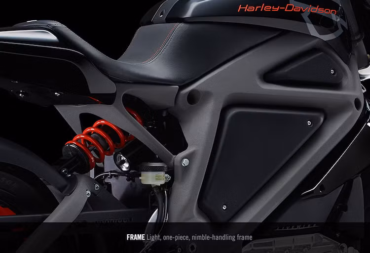 Rào cản lớn nhất đối với không chỉ Harley-Davidson, mà còn với toàn bộ các hãng môtô điện hiện nay đó là chi phí sản xuất và thời gian hoạt động.