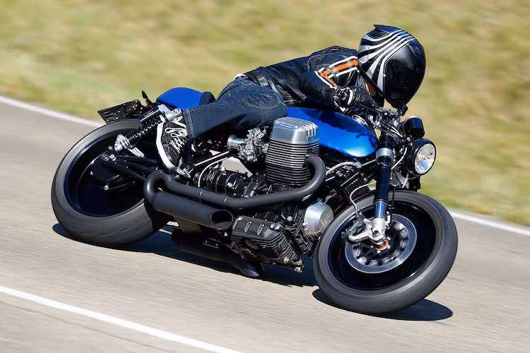 Ristretto đã gây ấn tượng mạnh tới mức Piaggio - hãng mẹ của Moto Guzzi đã phải trực tiếp gặp mặt Radical Guzzi và Sylvain để trao đổi về chiếc xe. Hiện tại, Moto Guzzi đang sản xuất những dòng xe khá "già" và vị trí thương hiệu xe thể thao đang được dành cho Aprilia; tuy nhiên với cuộc gặp gỡ này, nhiều khả năng dòng sản phẩm tương lai của Moto Guzzi sẽ có những mẫu xe tốc độ như Ristretto.