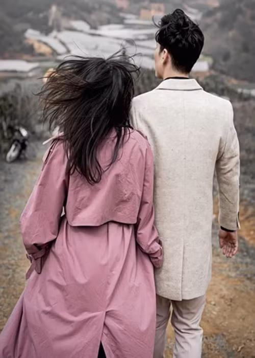 Chồng cũ của Lâm Khánh Chi giải thích, loạt ảnh tình tứ bên một cô gái lạ chỉ là dự án hợp tác với người mẫu trẻ tên Trần Yến.