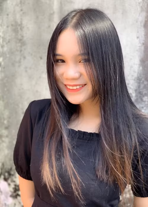 Con gái Trịnh Kim Chi có nét đẹp dịu dàng, thùy mị. Ảnh: Vietnamnet