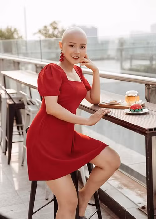 Thủy Tiên sinh năm 2000, đến từ Hải Phòng. Cô cao 1m70, sở hữu số đo 3 vòng 89 - 68 - 100. Ảnh: Giadinhnet